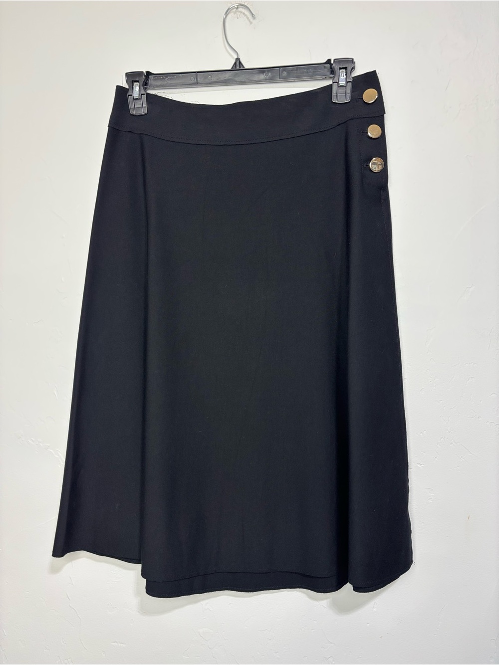 Worthington Women's Black Solid A-Line Knee Skirt Knit Button Detail Size 8